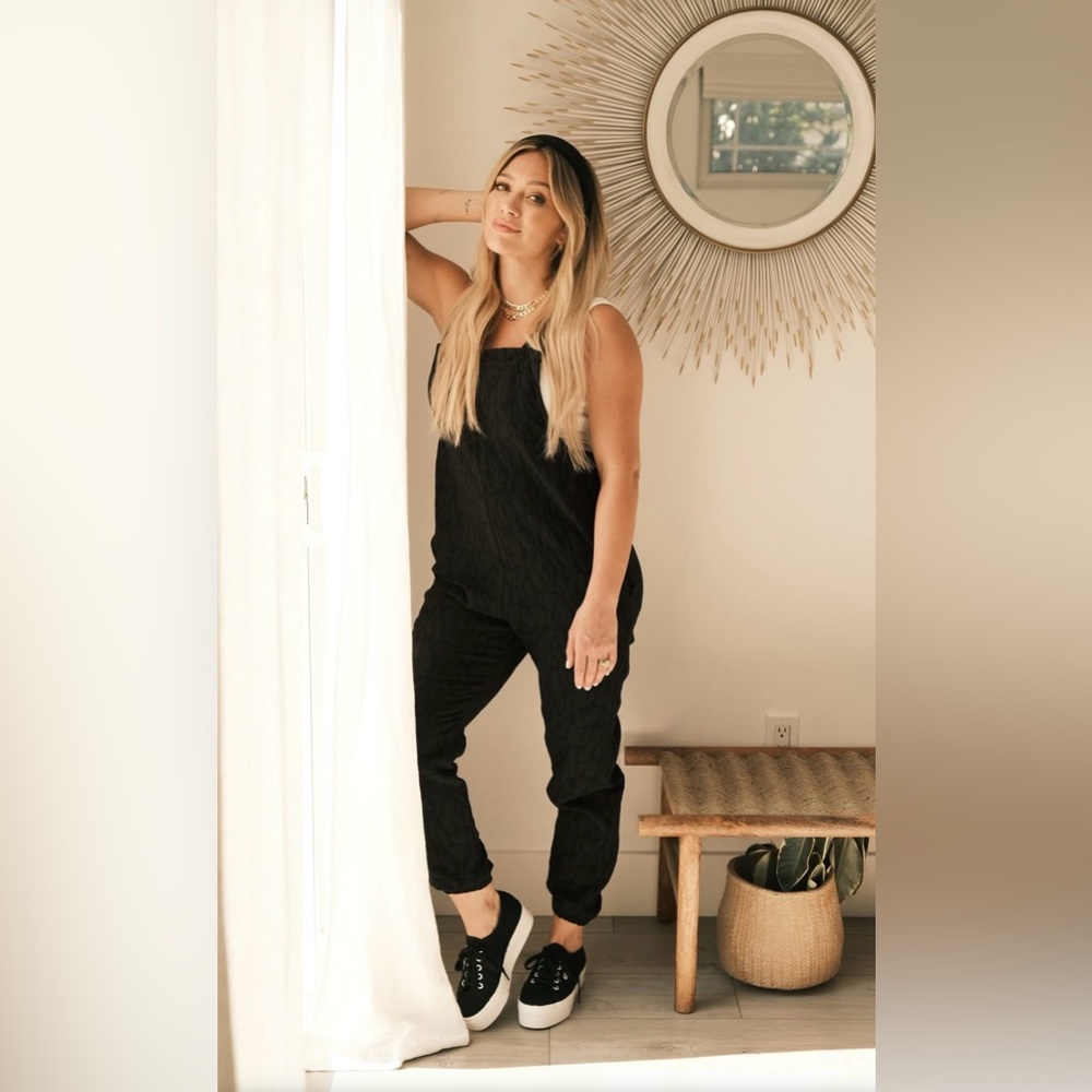 ✨️NWT SMASH + TESS X HILARY DUFF ANIMAL PRINT JUMPSUIT✨️